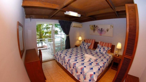 Hotel Frente Al Mar Caribe/ Playa Boca Chica