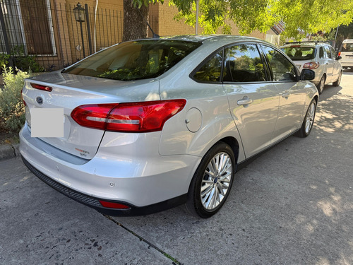 Ford Focus III 2.0 Sedan Se Plus At6