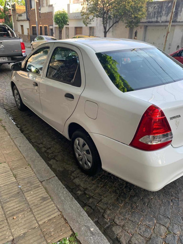 Toyota Etios 1.5 Sedan X 2019