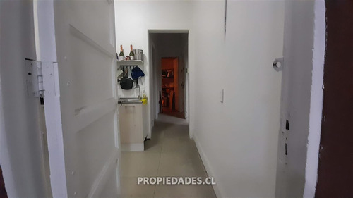 Local Comercial En Venta En Ñuñoa / Emilio Vaisse