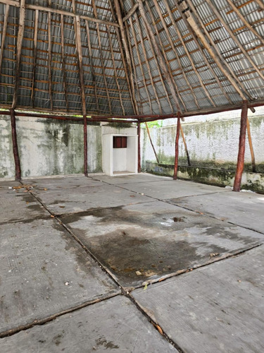 Local Comercial En Renta En Colonia Cancún Centro, Benito Juárez, Quintana Roo