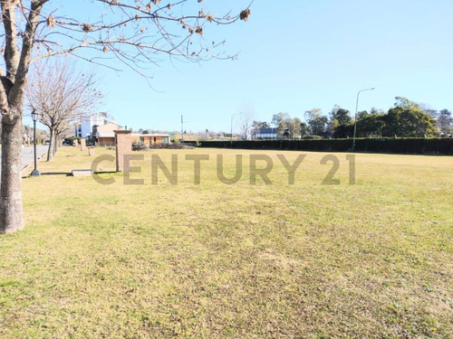 Lotes En Venta En Barrio Cerrado, Hudson.