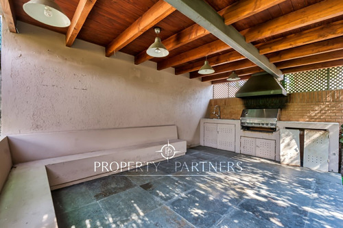 Excelente Casa Estilo Inglés En Los Nogales