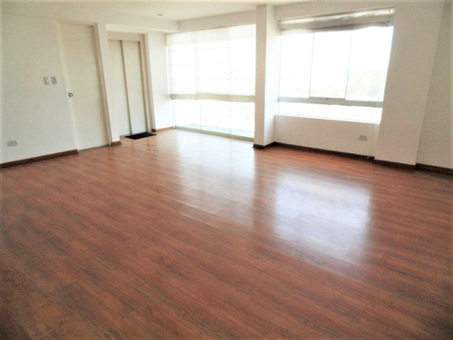 Imagen 3 de 26 de Venta De Hermoso Y Amplio Dpto. Duplex C/estac. En Urb. Vista Alegre Surco
