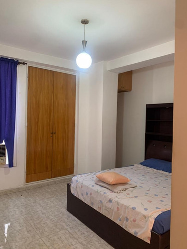 Apartamento En Res Magnolia Plaza Cod. India-1798