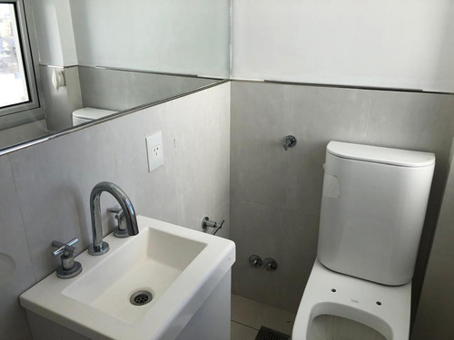 Imagen 10 de 25 de Departamento - La Plata