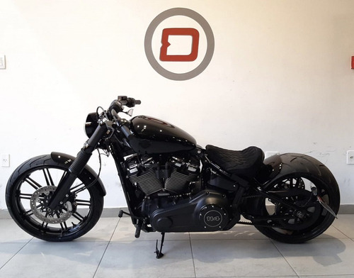 Imagem 3 de 5 de Harley Davidson Softail Breakout 114 Shibuya