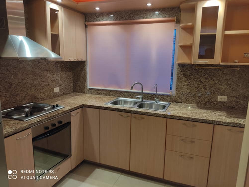 Imagen 2 de 14 de Alquiler Fijo, Bello Townhouse, Maneiro.