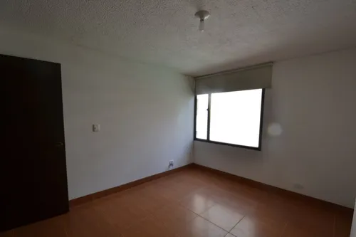 Apartamento En Venta En La Calleja. Cod V12044