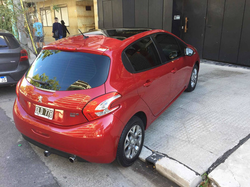 Peugeot 208 1.6 Allure Touchscreen 2014