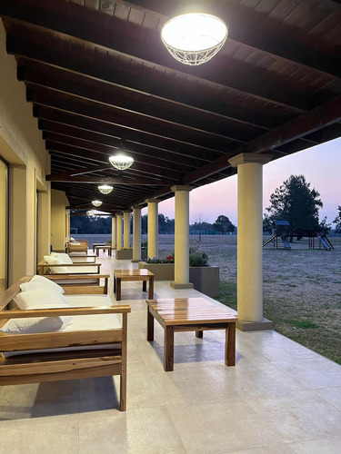 Lote De 1035 M2 En Venta En Barrio Mirabosques, Etapa I. Los Cardales.