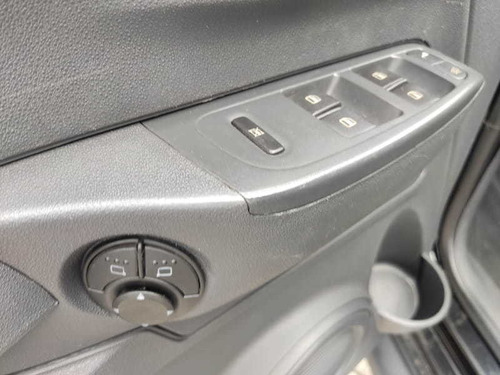 Imagem 6 de 15 de Volkswagen Crossfox 2009