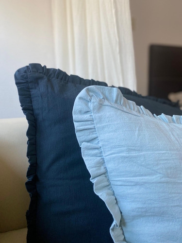 Funda De Almohada Con Volados Color Grafito