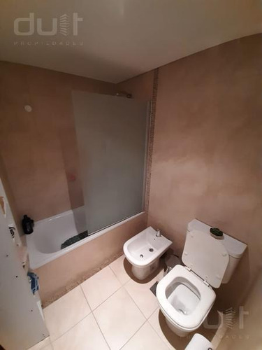 Imagen 11 de 17 de Venta De Departamento De 2 Dormitorios - Regam Pilay 10!!!