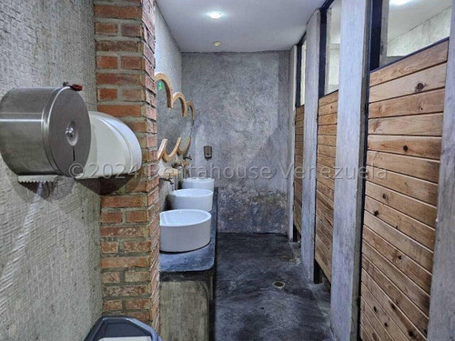 Fondo De Comercio En Venta En El Toro Las Delicias 25-619 Wjo