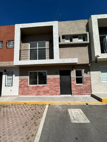 Se Vende Casa En Fraccionamiento Real De Alcala