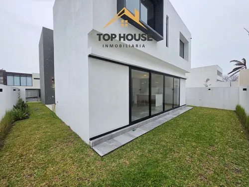Casa En Venta En Residencial Punta Tiburon En Veracruz