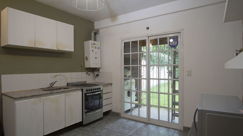 Imagen 11 de 26 de Venta Casa Duplex Beccar 3 Amb Con Patio Y Cochera