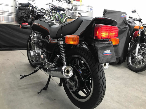 Honda Cb 750 F-5 1980 Garagem Retrô