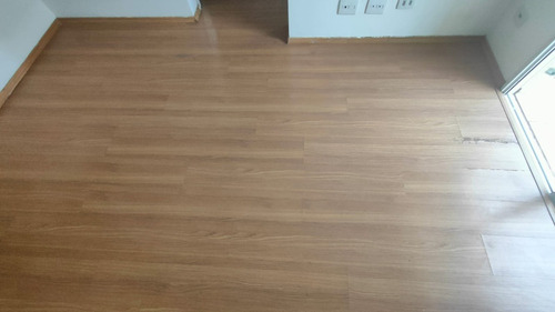 Apartamento De 2 Dormitórios Com Terraço E Vaga De Garagem