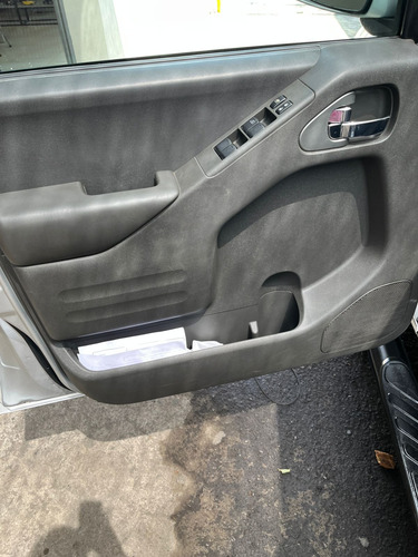 Nissan Frontier 4.0 Pro-4x V6 4x4 At