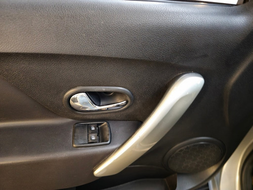 Renault Sandero 1.6 DYNAMIQUE 8V FLEX 4P MANUAL