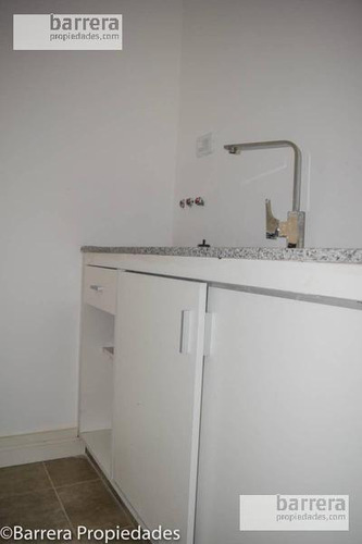 Piso De Oficina De 70 M2