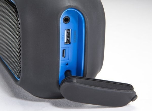Bocina Ihome Ibt9 Portátil Con Bluetooth Negra