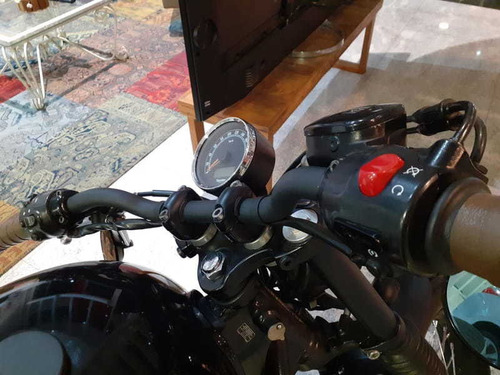 Imagem 6 de 8 de Triumph Bonneville T100 2014