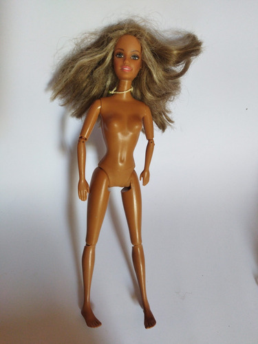 Barbie Bronceada Playa Collar Artículada 