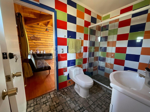 Gran Casa Familiar Con Espacios Amplios