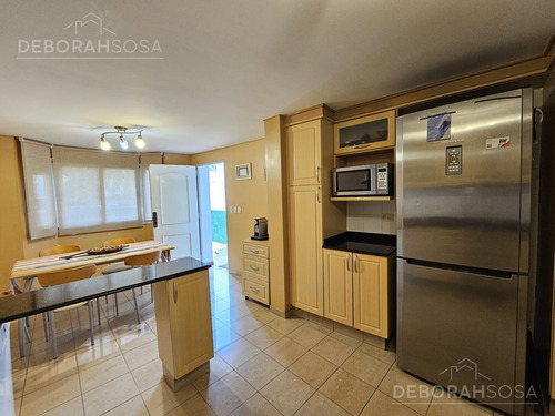 Venta Casa 8 Ambientes En 3 Plantas Con Piscina Y Doble Cochera - Villa Devoto!
