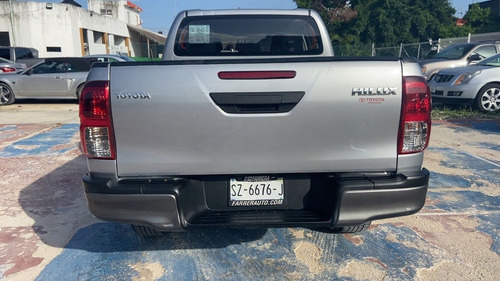 Imagen 14 de 15 de Toyota Huilux Sr 2019