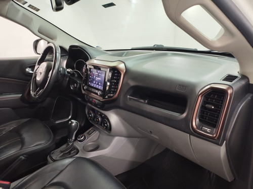 Fiat Toro 2.0 16V TURBO DIESEL VOLCANO 4WD AT9