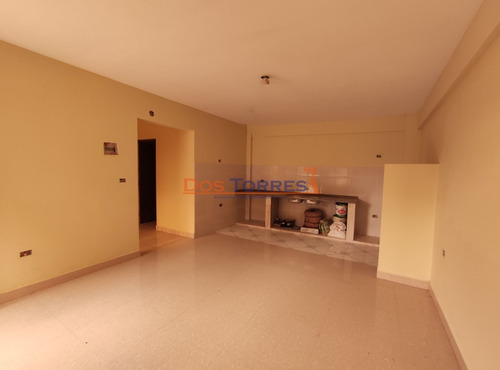 Imagen 2 de 8 de 129.000$us Casa En Venta Sobre La Avenida Ferroviaria Zona De Sumumpaya