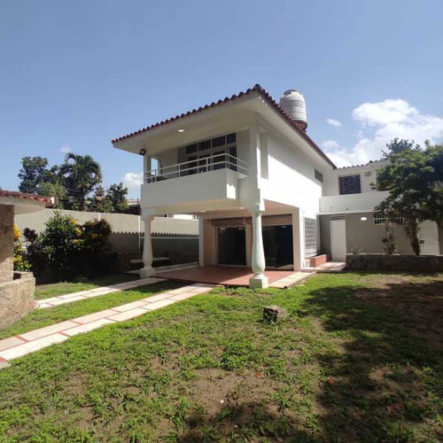 Casa En Venta El Castaño Maracay Rg 