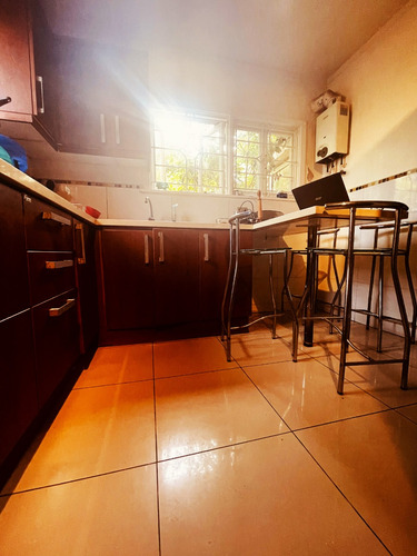 Vendo Gran Casa Emplazada En Cerro Castillo