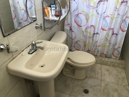 Imagen 14 de 30 de Casa En Venta En Colinas De Santa Rosa Este De Barquisimeto 0.4.2.4.5.9.3.7.5.4.2/ Código Rent-a-house Mls: 22-1619