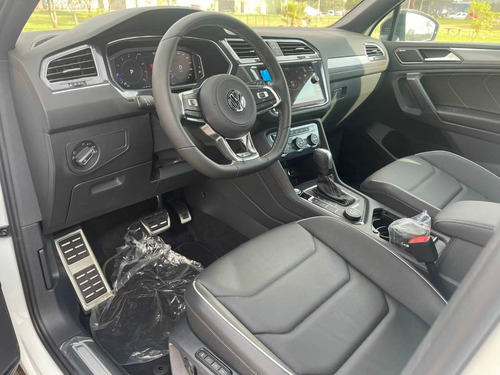 Imagem 7 de 12 de Volkswagen Tiguan Allspace 350tsi R-line .pack Black .
