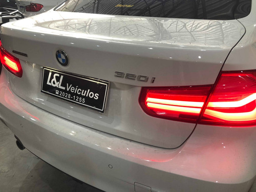 Imagem 11 de 15 de Bmw 320i 2.0 Gt Sport 16v Turbo Gasolina 4p Automático