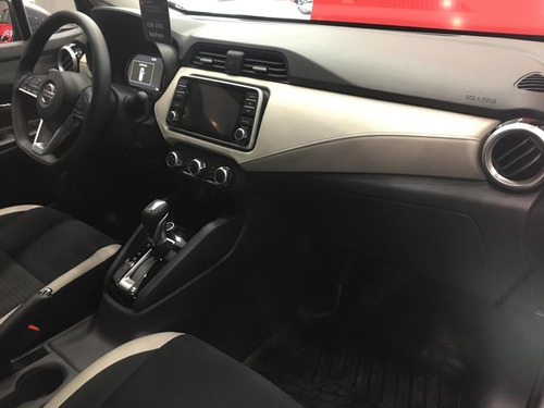 Imagen 10 de 12 de Nissan New Versa Advance Cvt