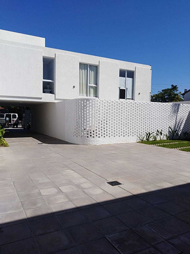 Imagen 1 de 14 de Duplex En Condominio Venta Ituzaingo Norte Ref 1117