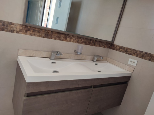 Imagen 7 de 30 de Apto Penthouse Remodelado