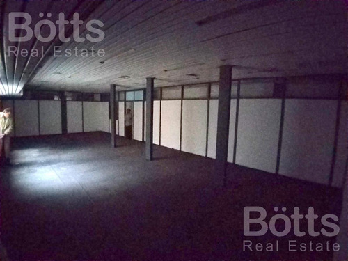Imagen 14 de 19 de Amplias Oficinas En Dos Platas En Pleno Microcentro