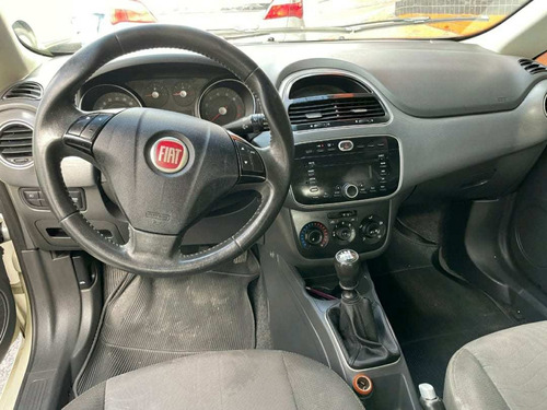 Imagem 7 de 9 de Fiat Punto Essence 1.6 16v Flex