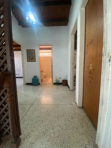 Imagen 17 de 24 de Casa Santa Ana - El Cafetal En Calle Cerrada