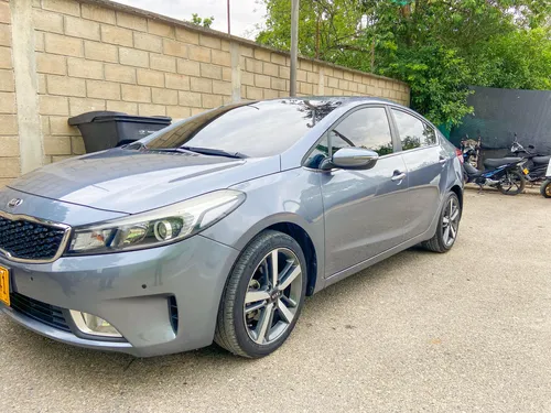 Kia CERATO PRO 1.6l Zenith At