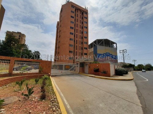 Alquiler Apartamento En Av El Milagro Maracaibo Mls#23-24888 P Silva