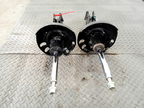 Amortiguadores Delanteros Toyota Corolla Le 1.8 Cvt 2020-23 (Usado)