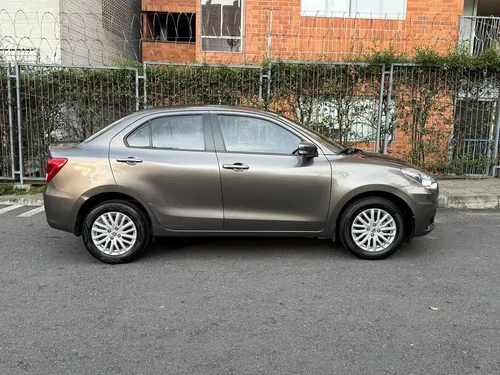 Suzuki Swift Dzire Automatico 1.2cc